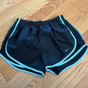 Nike Athletic Shorts Size M